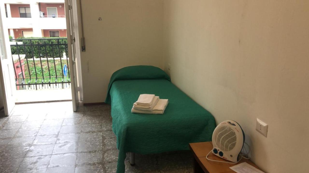 Castellaneta Short Term -Low Cost 外观 照片